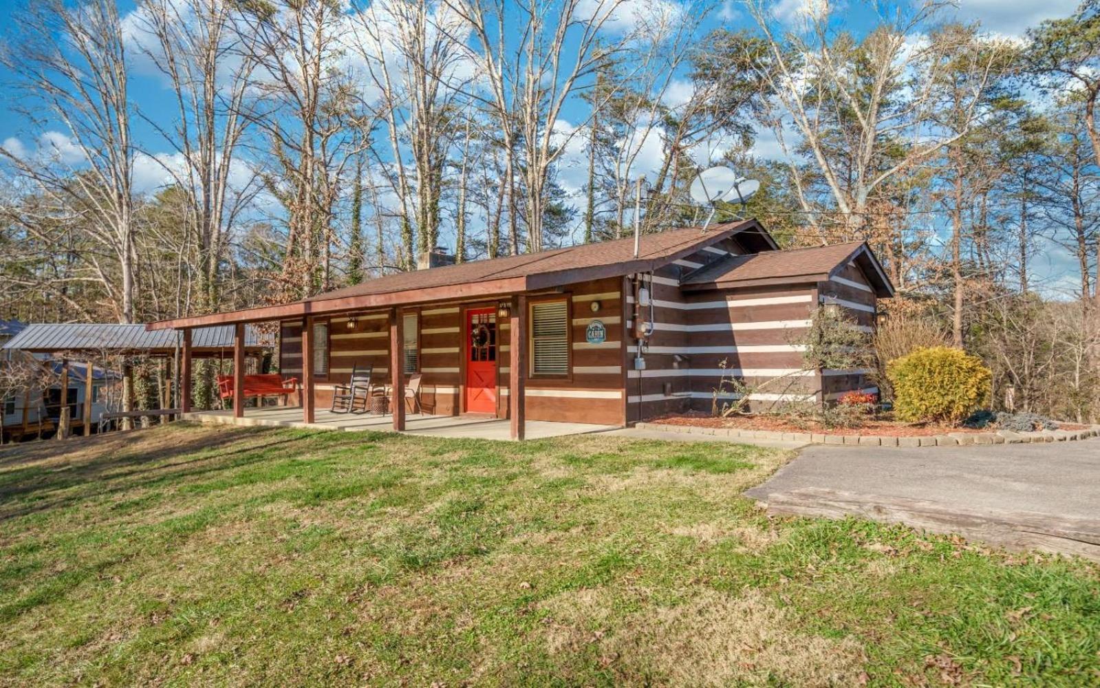 Wooded Bliss Hot Tub Single Level Cabin With No Steps Rocking Chairs And Wooded Views 비둘기 포지 외부 사진